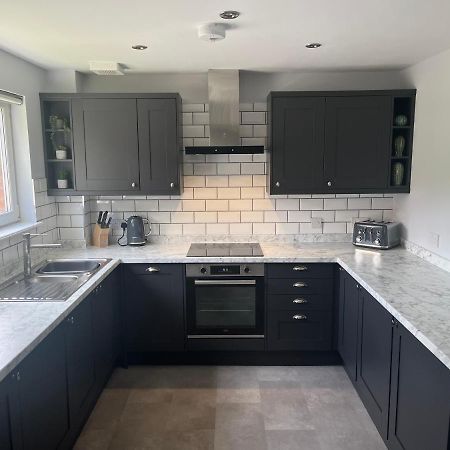 Flat Two, 212 Eaglesham Road, East Kilbride, Глазго Экстерьер фото